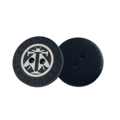 Los botones impresos de seda de la resina plástica grabaron el agujero de Logo Blouses Coat Button Four en 32L para la ropa
