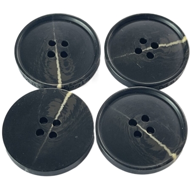 Lado de imitación falso Logo Four Hole 40L pequeño Rim With Flat Back del efecto del cuerno del botón de cuerno