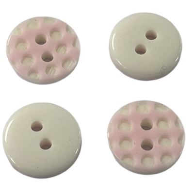 La resina plástica ButtonsTwo de la cara especial de la blusa agujerea el color rosado 16L para coser
