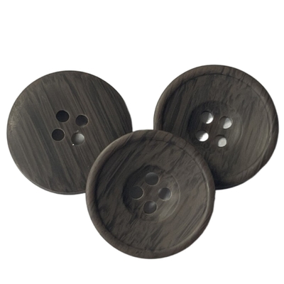 El poliéster de madera de imitación abotona los agujeros 32L 4 con poco Rim For Sewing