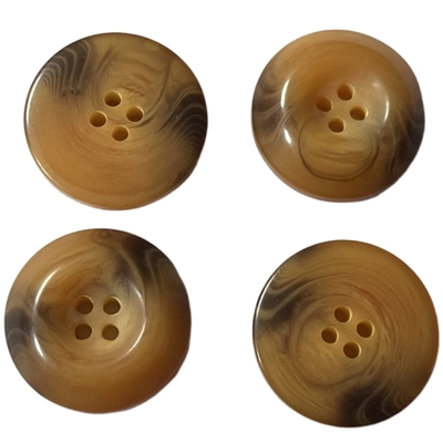 19m m efecto plástico del cuerno de cuatro de los agujeros botones de capa alrededor de los botones plásticos de Brown