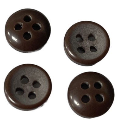 Color plástico de los botones 4-Holes Brown oscuro de la suposición de la resina en 15L para la camisa de costura